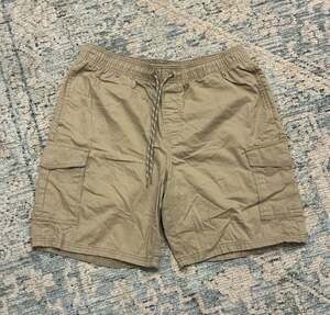 Amazon Essentials Men's Cargo Shorts Elastic Waist Khaki Brown Size L